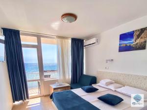 Hotel Carmen Azzuro