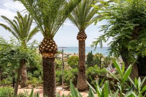 La Cala Sea & Mountain Retreat