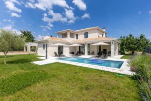 Villa Luni