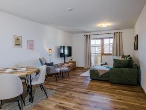 Oswoid Lodge