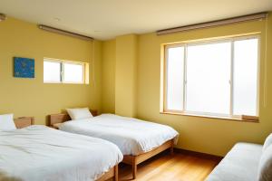 Denim House C
