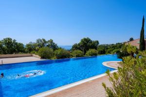 House with panoramic sea view and swimming pool