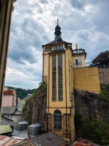 Central Karlovy Vary Apartment