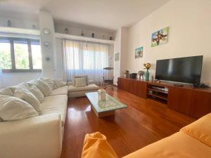 Milano Darsena Apartment, 6 guests, 2 BDR, TOP NEIGHBORHOOD, Navigli, By HouseinMilano