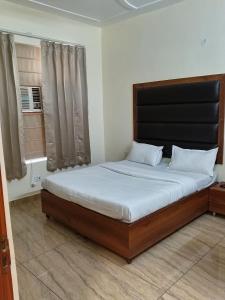 Grand Inn