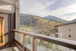 Sunny studio with balcony