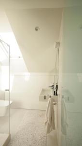 Old Town Apartment with FREE Parking