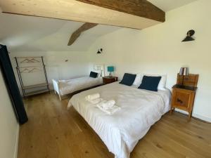 Le Lodge des Loges - Grand Gîte 13 personnes 5 chambres au coeur du Beaujolais