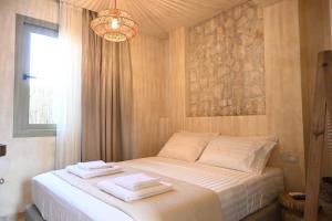 Terra Elea Luxury Pool Suite Ammos
