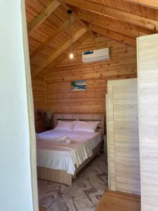 Hotel Restorant Natyra Diber Camping