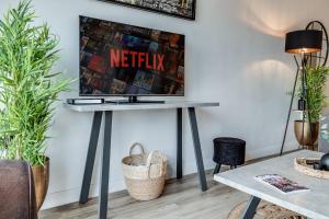 Modern apartment, sleeps 6, Belfast city centre