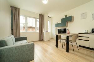 ImmobiliaRent Santa Sofia Apartment B