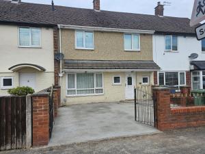 Leasowe House