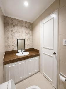 Bed & Breakfast in BF Homes, Parañaque City