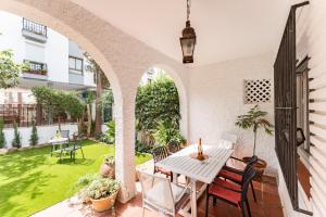 MalagaSuite Cipres House Beach & Garden
