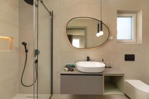 Villa Cremona 2 by El-pi Tours