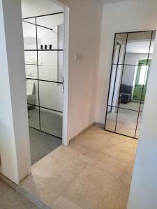 Loparina House