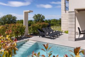 Villa Cremona 1 by El-pi Tours
