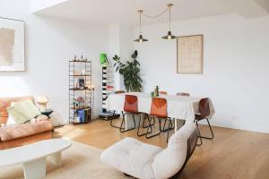 Duplex with balcony in Saint-Ouen