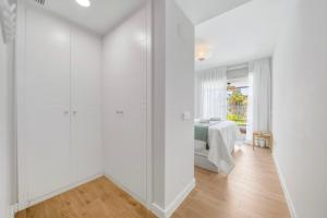New apartment with a private garden and resort amenities