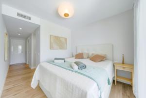 New apartment with a private garden and resort amenities