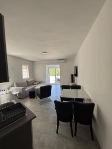 Beachside Apartments Novalja
