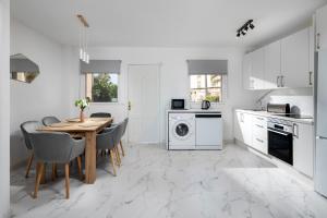 Marina del Sol Apartments by Alfresco Stays