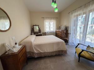 Arola Rustic Retreat