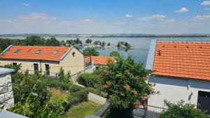 Apartmán Pálava 1 s terasou a výhledem na jezero