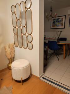 J&SA Apartment with balcony and garage