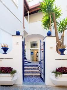Mara House