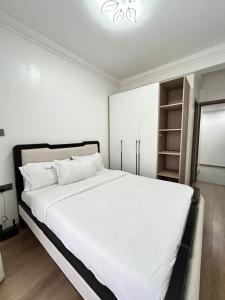 classy executive three bedroom apartment with fully equipped gym ample parking space swimming pool children playing ground and amazing scenic views