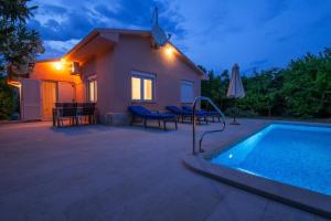 House Nada 1201