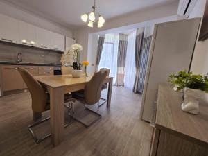 Luxurious Sea View Apartment in Beach Piscina si Spa Resort langa plaja