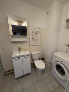 Apartment - Beach - AC - Private parking