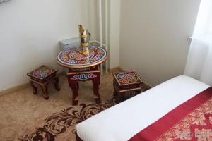 Tsetsenkhangai Hotel