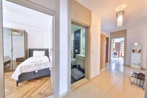 The Townhouse Apartment