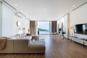 Villa Bianca – Private Pool & Sea View in Krimovica, Budva Riviera