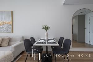 LUX The Silverene Marina View Suite 5
