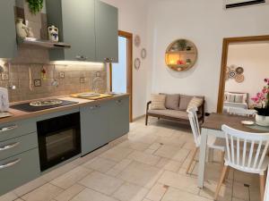 DeShome Apartment