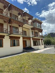 Gangzur Starlit Lodge Stok