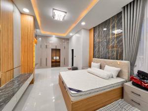 Roshani Chaudhary House