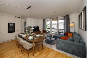 Luxuriöses 4-Zimmer-Apt im Boutique-Stil I Top-Lage I Familienfreundlich I Balkon I Küche I Netflix I Kostenloser Parkplatz I 105 m2