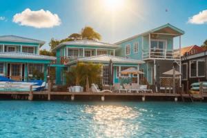 Luxury Bungalow on the water 4