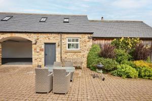 Host & Stay - The Spinney
