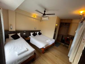 Airport thakali lodge