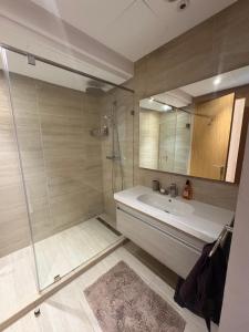 Modern 1BR Pool & Terrace in Orangeraie Rabat