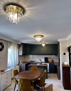 Dubai Apartment I