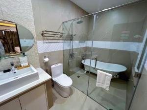 Yuhum Boracay Suites