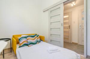 Gliwice Apartment with Mezzanine by BookingHost